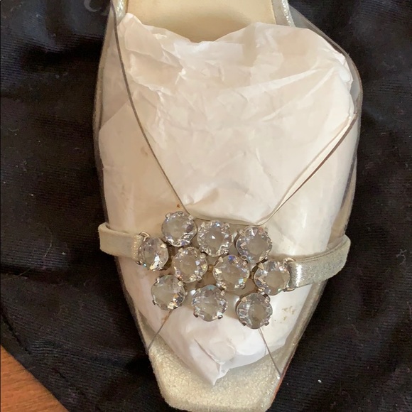 Used 2 - Picture 3 of 7